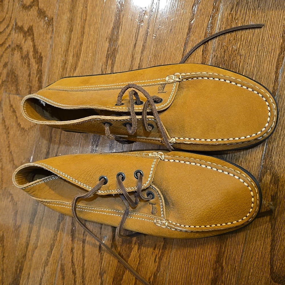 Tods leather short boot. Sz 39.5 like new